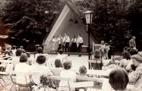 Veranstaltung im Park Laucha mit Herbert Roth