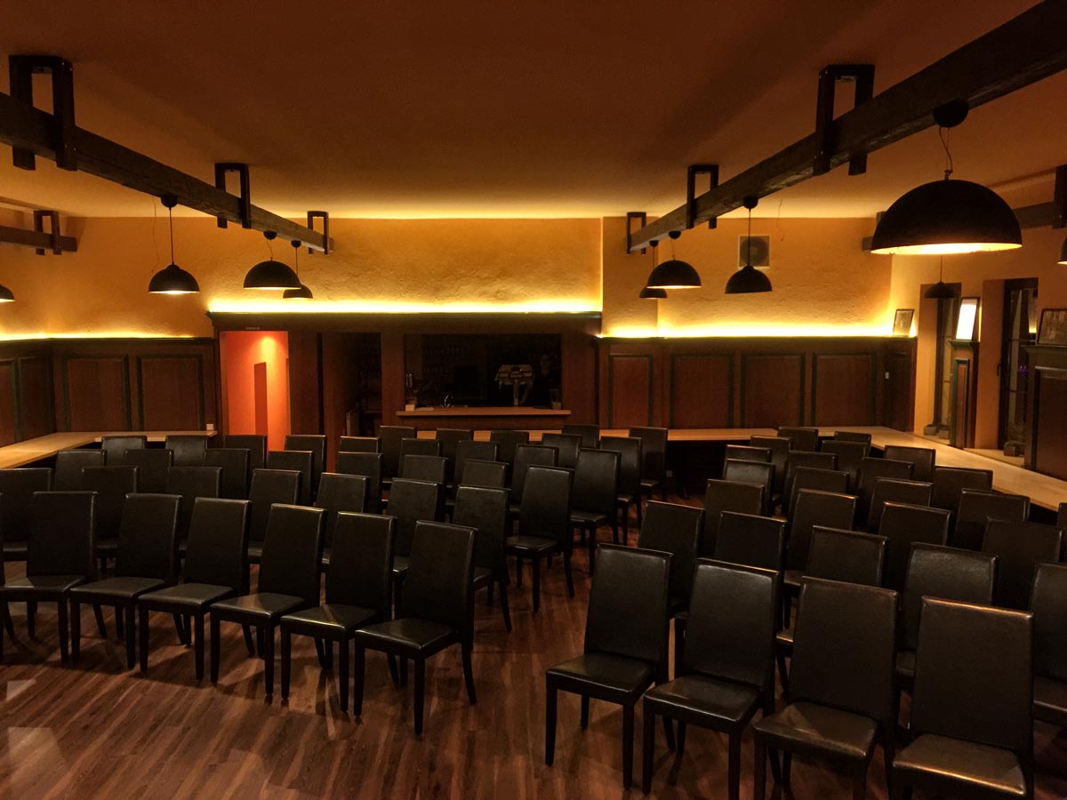 Saal-02