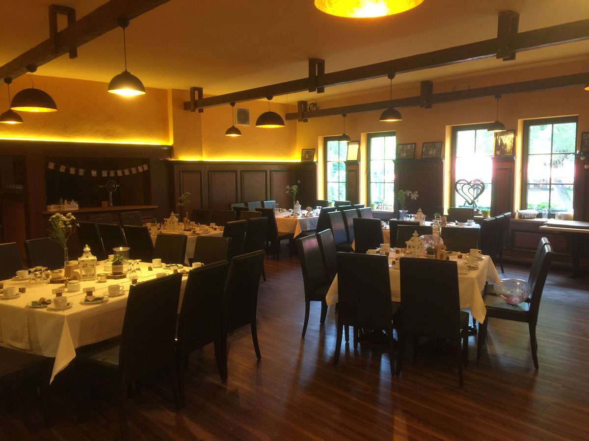 Saal Parkgaststätte Laucha Saal Parkgaststätte Laucha
